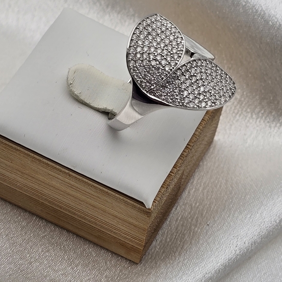 Sterling Silver 925 Tri-Leaf Floral Moissanite Ring - Picture 4 of 8